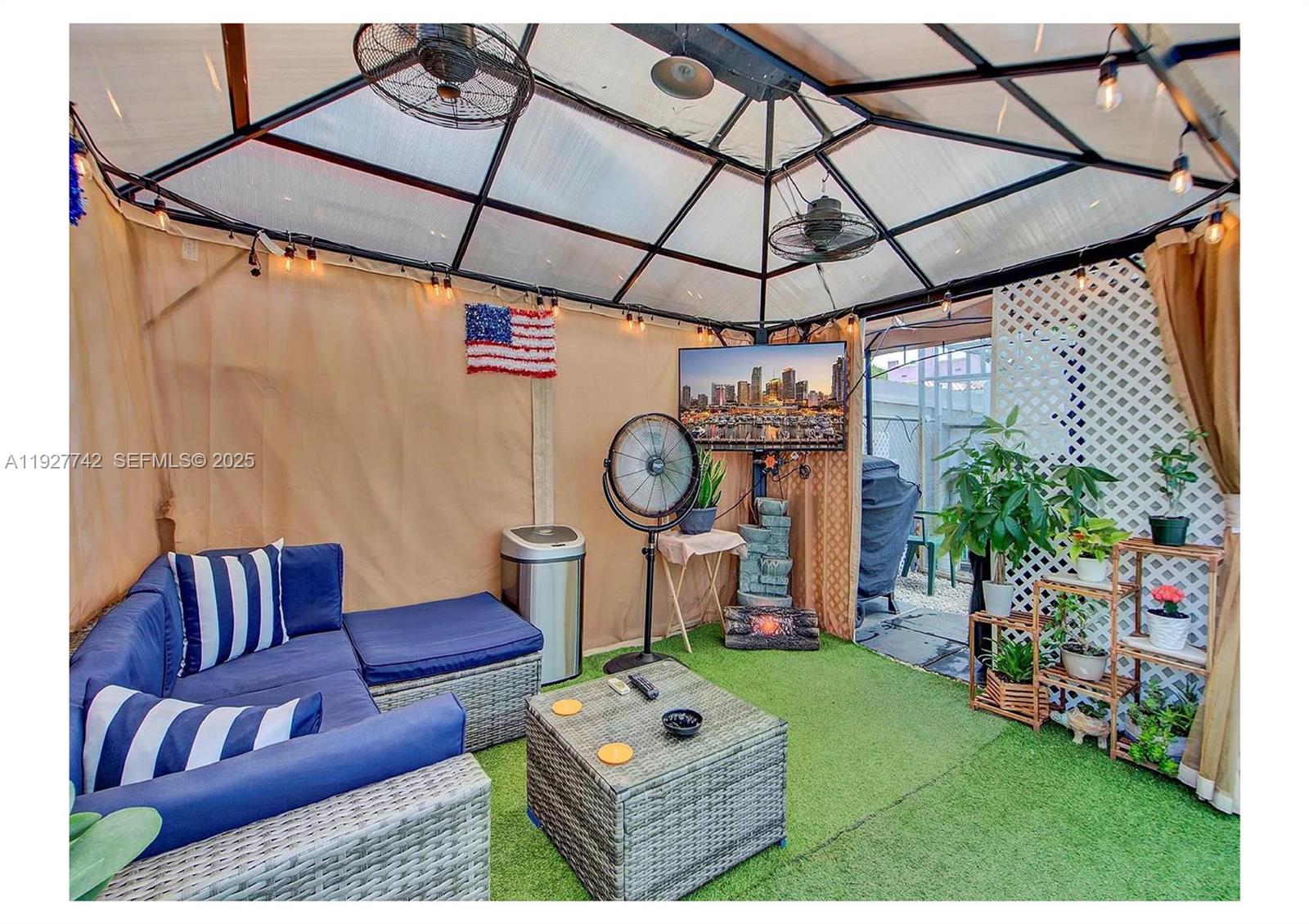 See details / 1897 sq. ft. $ 2025-12-09 0 Photo