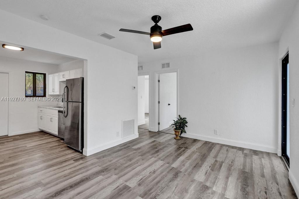   /  1464 sq. ft. $ 2025-12-09 0 Photo