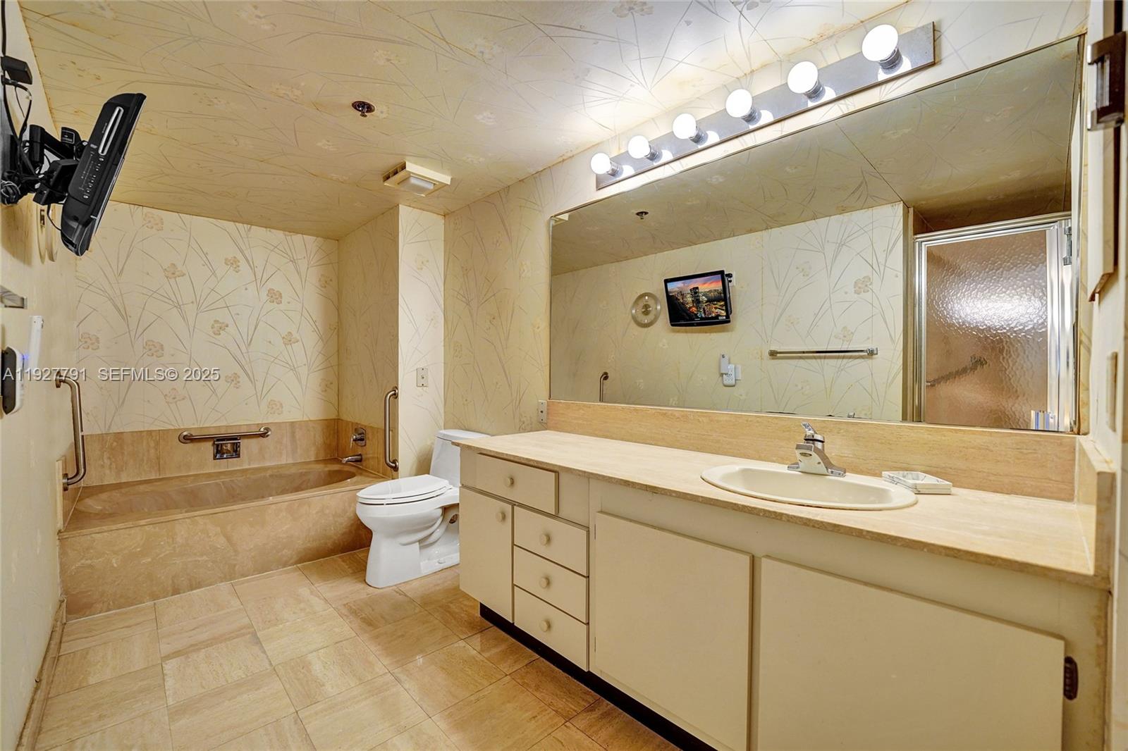 Photo of 1201 Ocean Dr #1601S, Hollywood, Florida, 33019 -