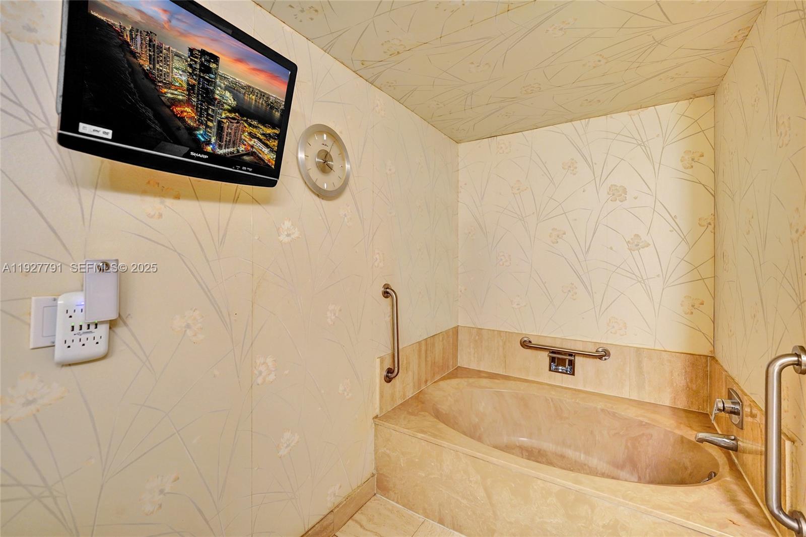 Photo of 1201 Ocean Dr #1601S, Hollywood, Florida, 33019 -