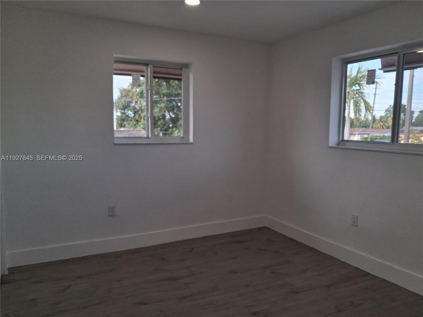   /  3512 sq. ft. $ 2025-12-09 0 Photo