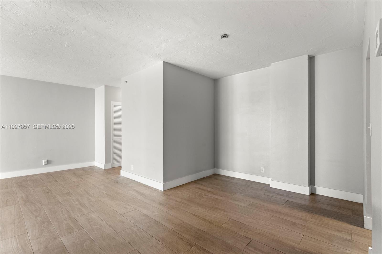 Photo of 3001 Ocean Dr #1145, Hollywood, Florida, 33019 -