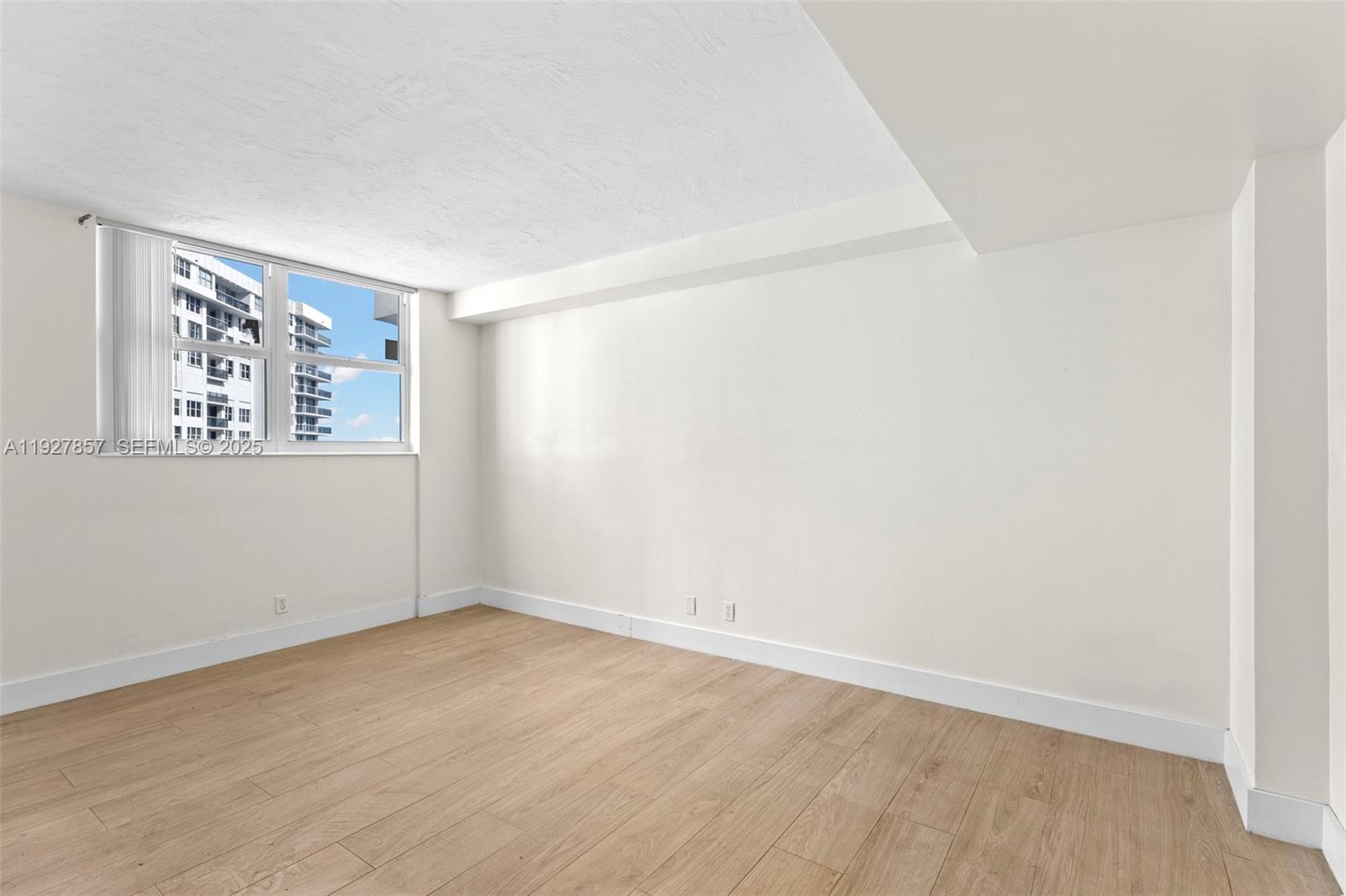 Photo of 3001 Ocean Dr #1145, Hollywood, Florida, 33019 -