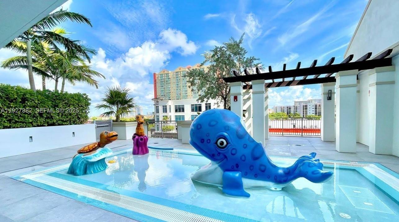 See details 4-1405 2 / 3 1541 sq. ft. $ 2025-12-09 0 Photo