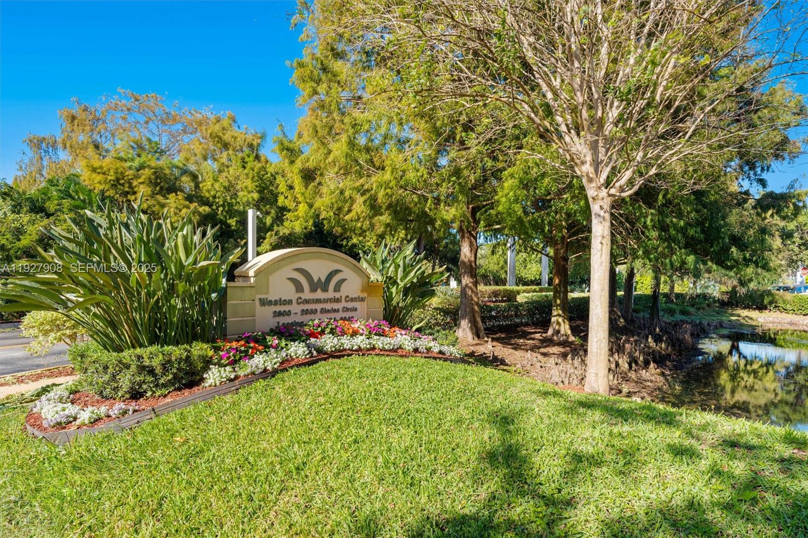 See details 13 / sq. ft. $ 2025-12-09 0 Photo