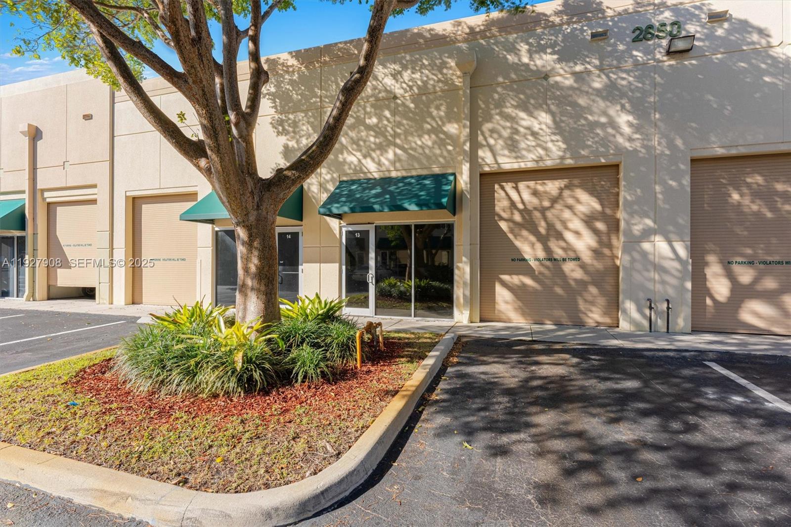 See details 13 / sq. ft. $ 2025-12-09 0 Photo