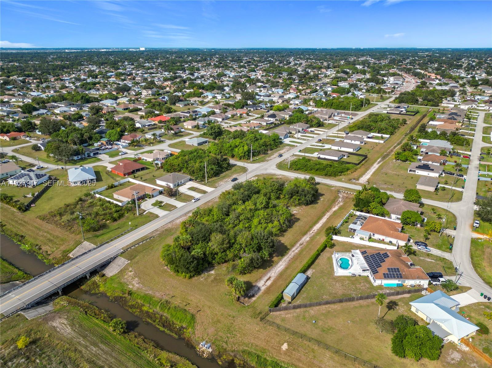 See details / sq. ft. $ 2025-12-12 0 Photo