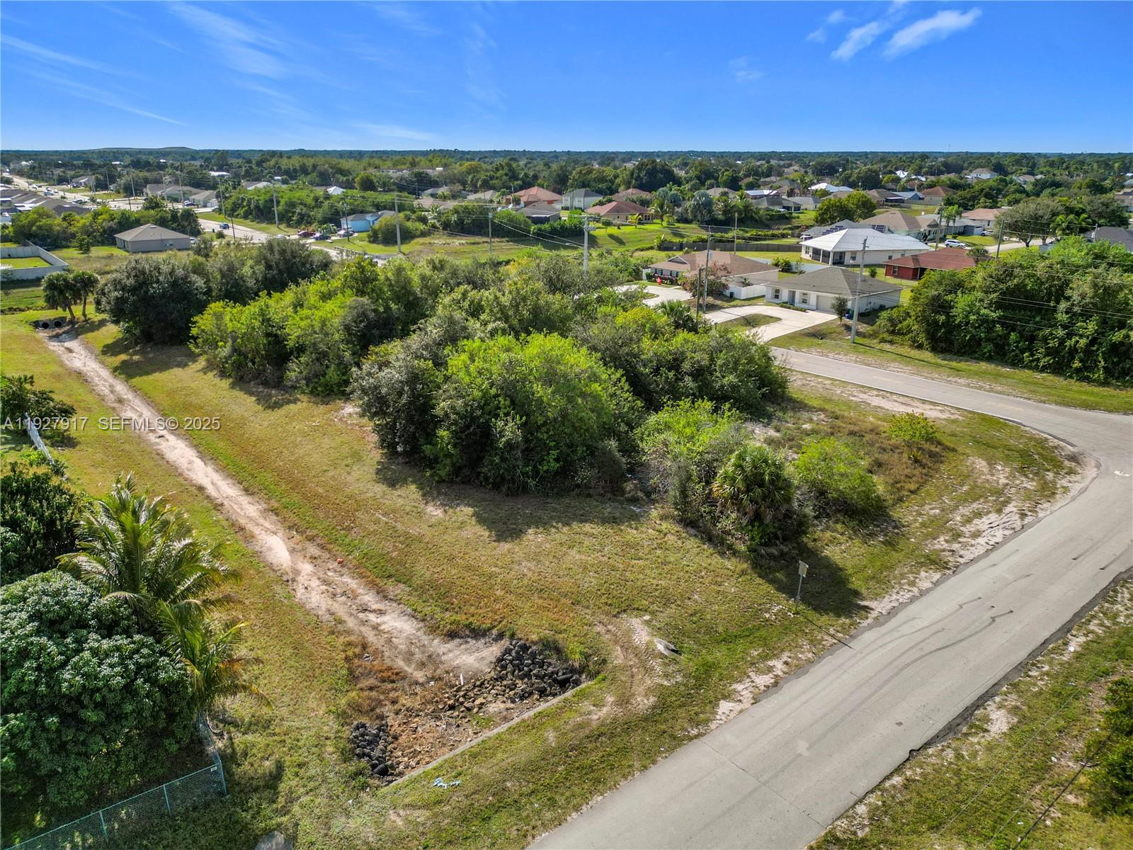 See details / sq. ft. $ 2025-12-12 0 Photo