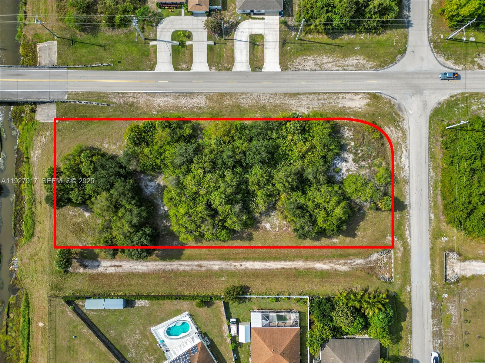 See details / sq. ft. $ 2025-12-12 0 Photo