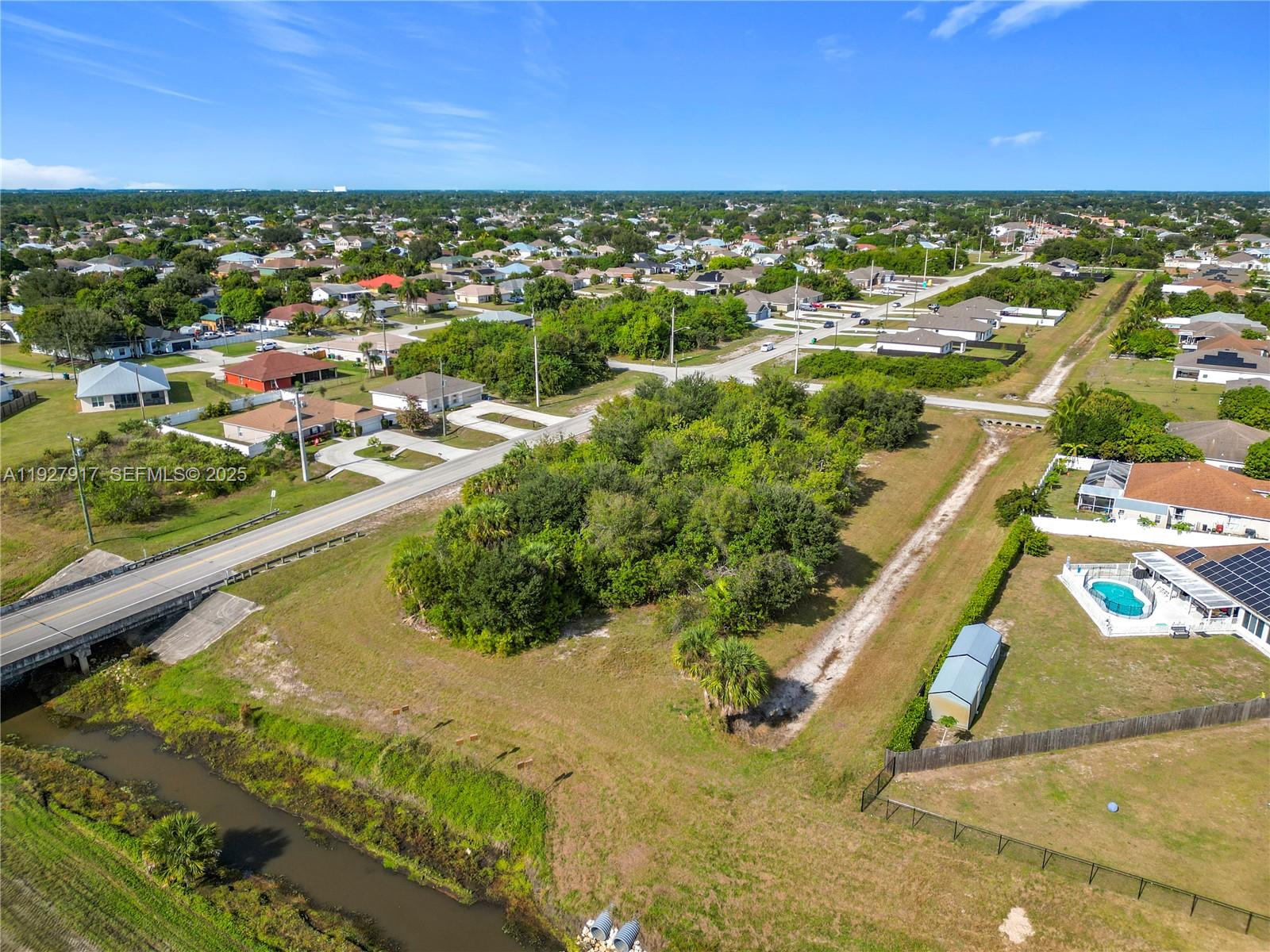 See details / sq. ft. $ 2025-12-12 0 Photo