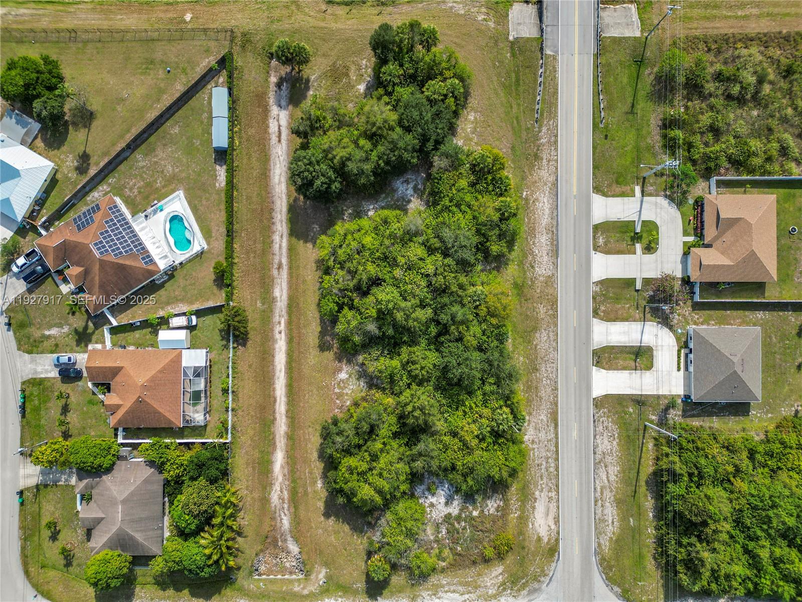 See details / sq. ft. $ 2025-12-12 0 Photo