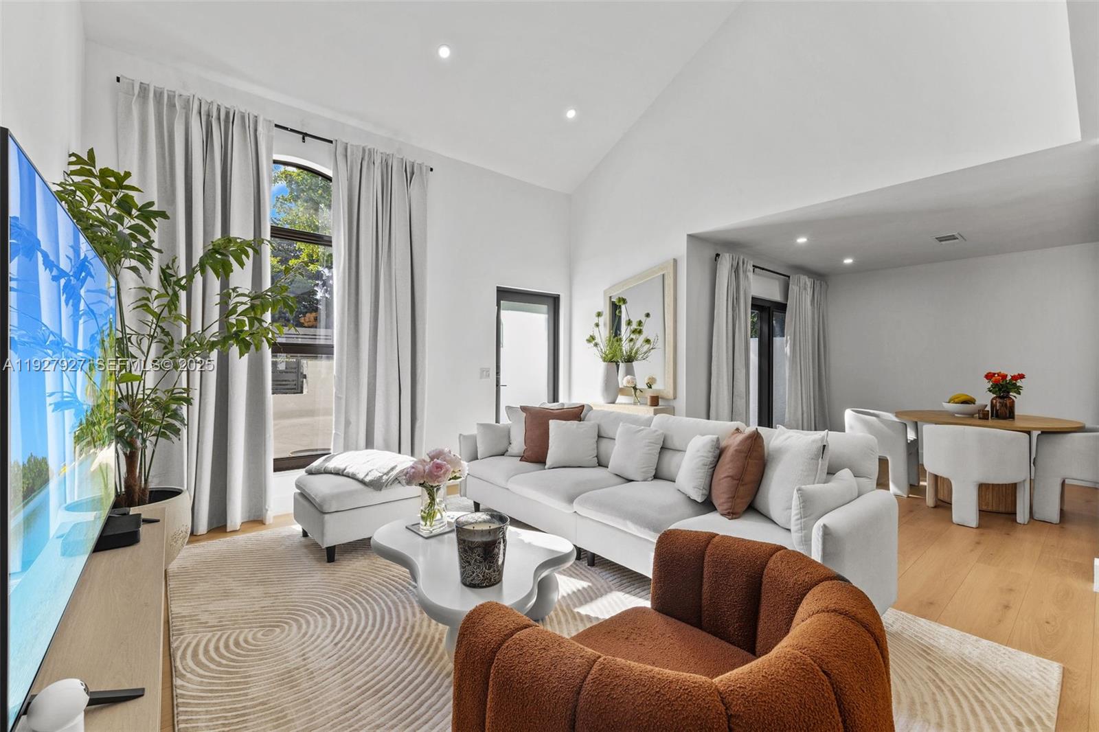 Photo of 21216 Harbor Way (21216), Aventura, Florida, 33180 -