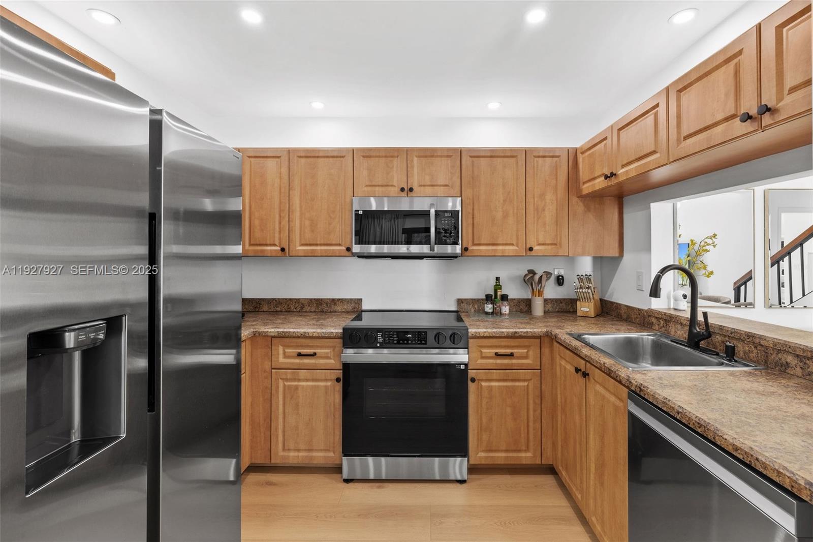 Photo of 21216 Harbor Way (21216), Aventura, Florida, 33180 -