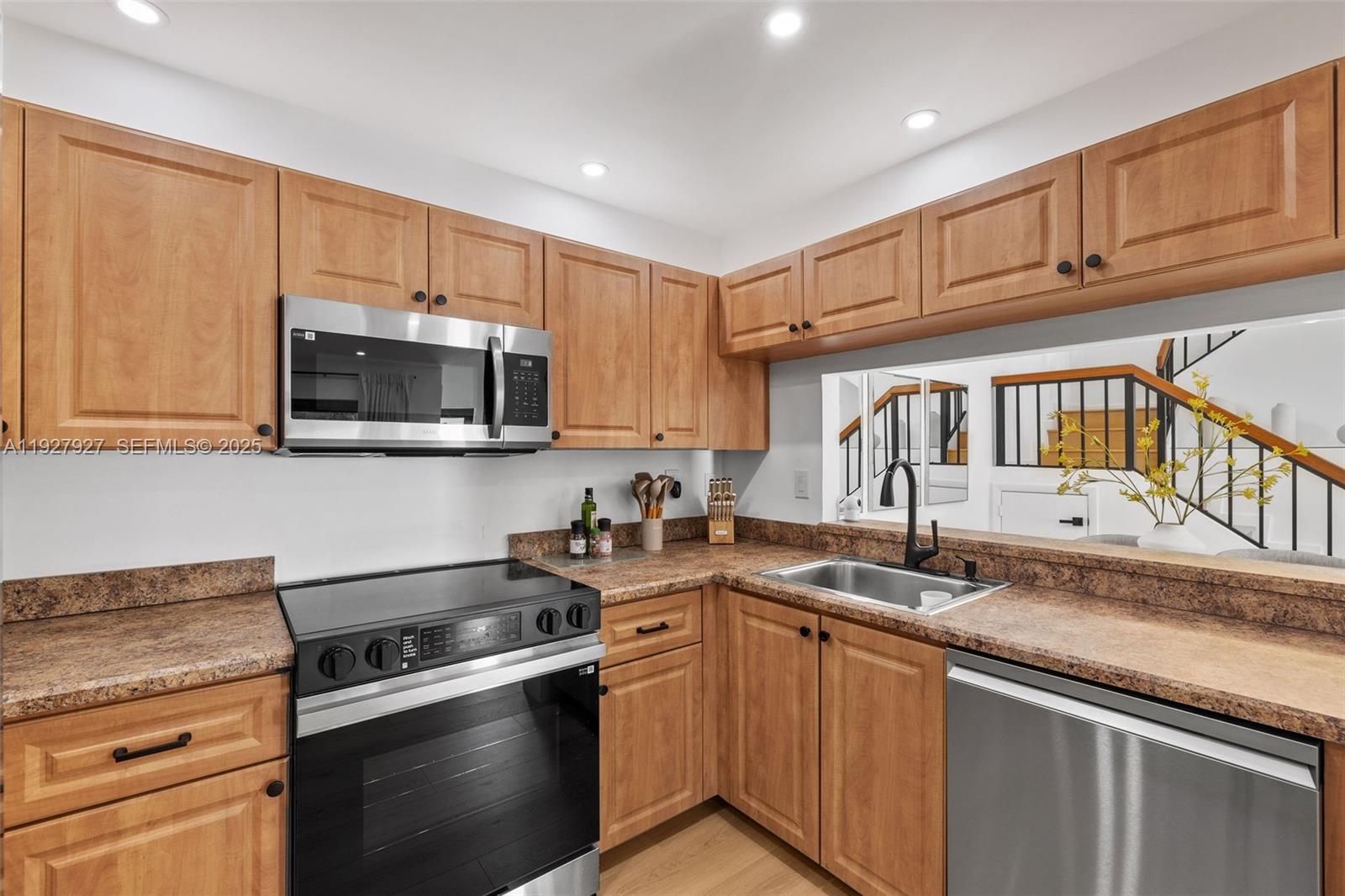 Photo of 21216 Harbor Way (21216), Aventura, Florida, 33180 -