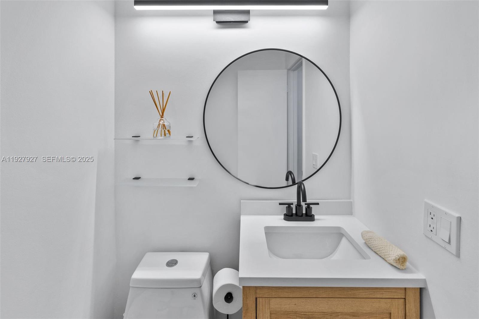 Photo of 21216 Harbor Way (21216), Aventura, Florida, 33180 -