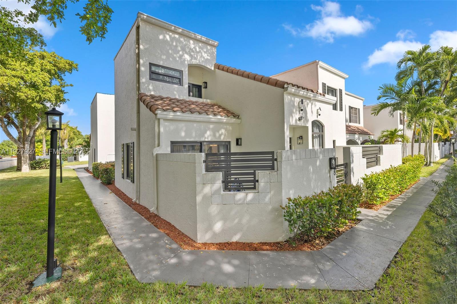 Photo of 21216 Harbor Way (21216), Aventura, Florida, 33180 -