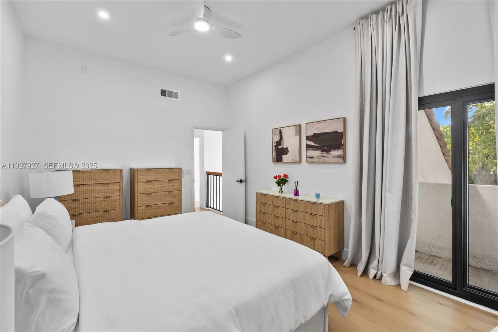 Photo of 21216 Harbor Way (21216), Aventura, Florida, 33180 -