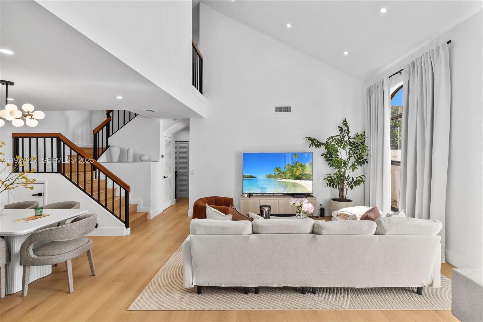 Photo of 21216 Harbor Way (21216), Aventura, Florida, 33180 -