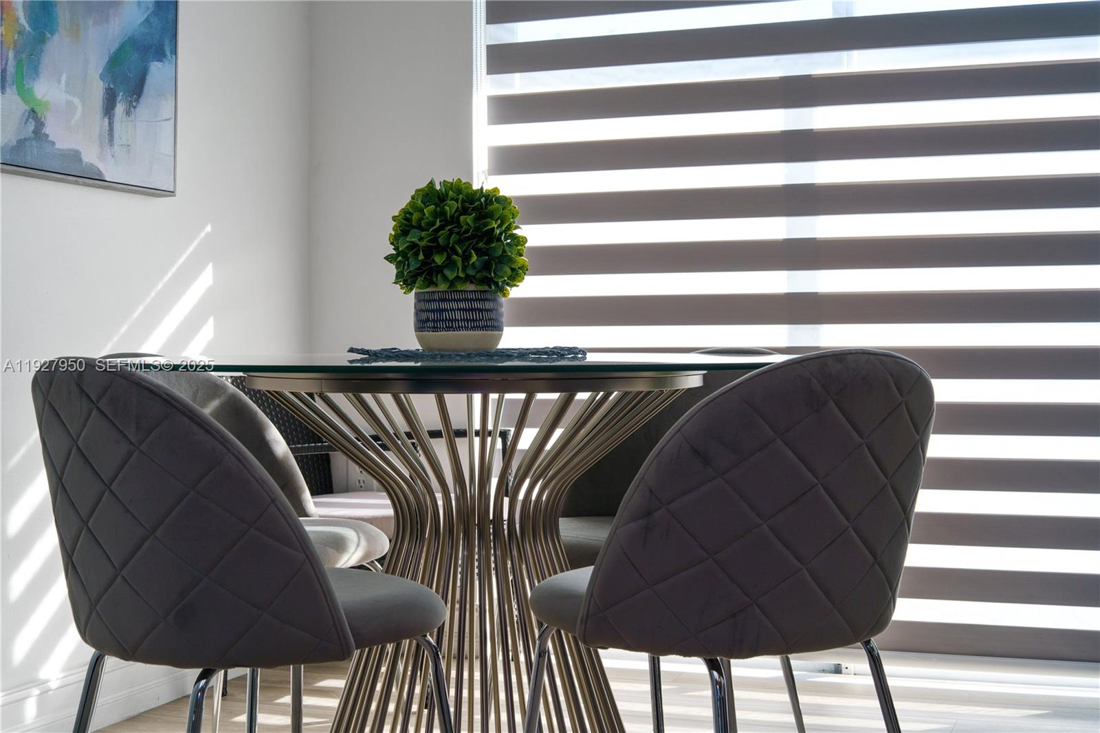 Подробнее / 2545 кв.футов $ 2025-12-09 0 Фото