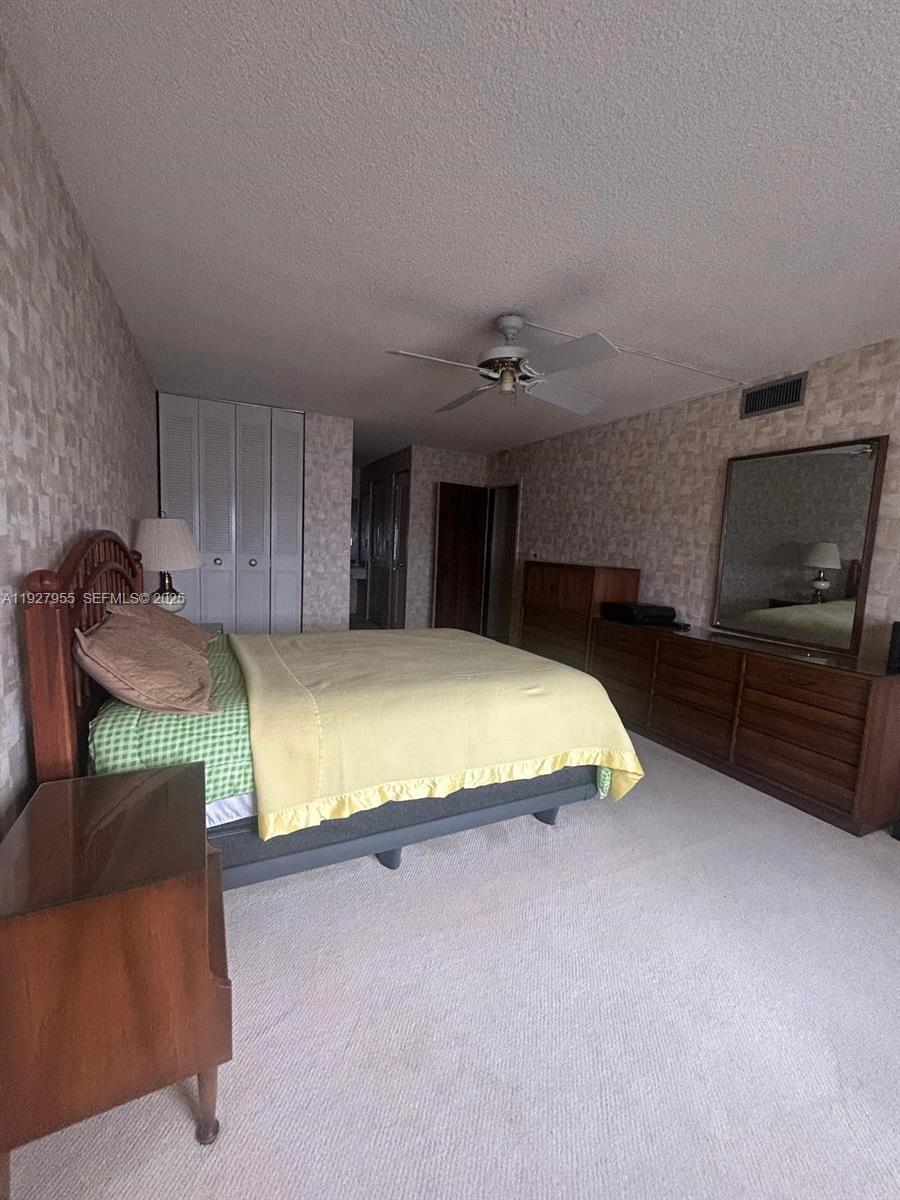 Подробнее 1820 2 / 2 1275 кв.футов $ 2025-12-09 0 Фото