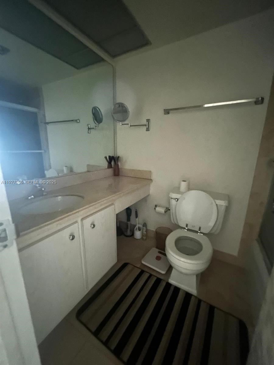 Подробнее 1820 2 / 2 1275 кв.футов $ 2025-12-09 0 Фото