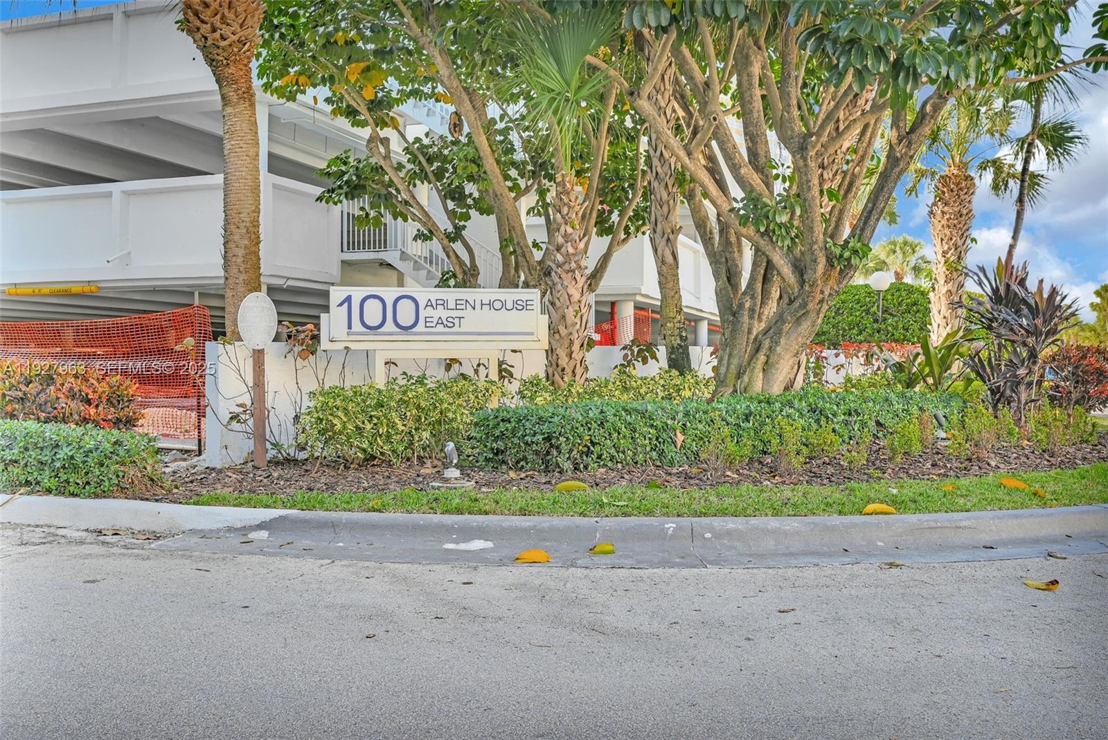 606 2 / 2 1521 sq. ft. $ 2025-12-11 0 Photo