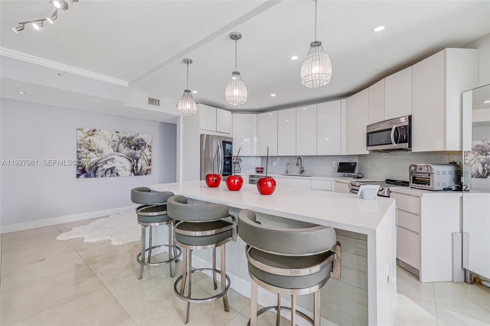 Photo of 3370 Hidden Bay Dr #1207, Aventura, Florida, 33180 - Unique floorplan - open custom kitchen