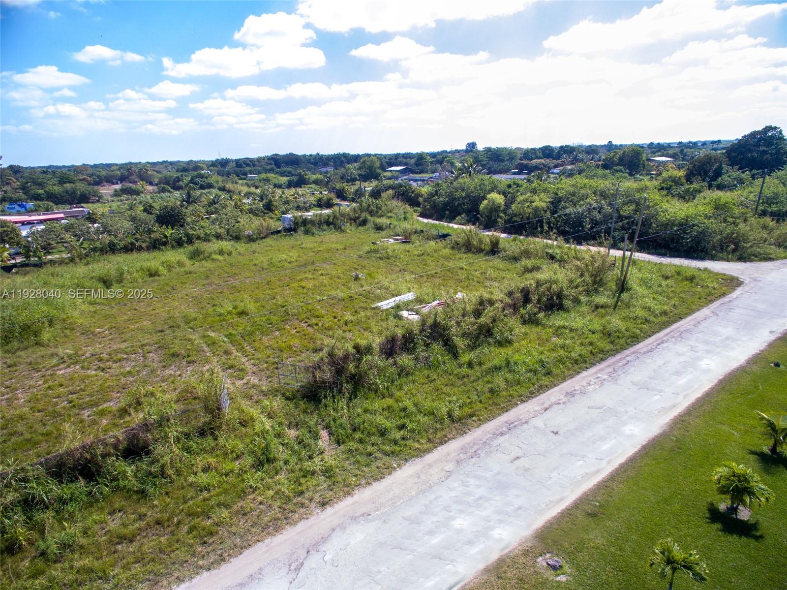 See details / sq. ft. $ 2025-12-09 0 Photo