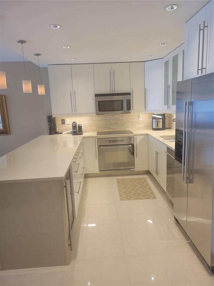 Photo of 19370 Collins #1218, Sunny Isles Beach, Florida, 33160 - Photo 2