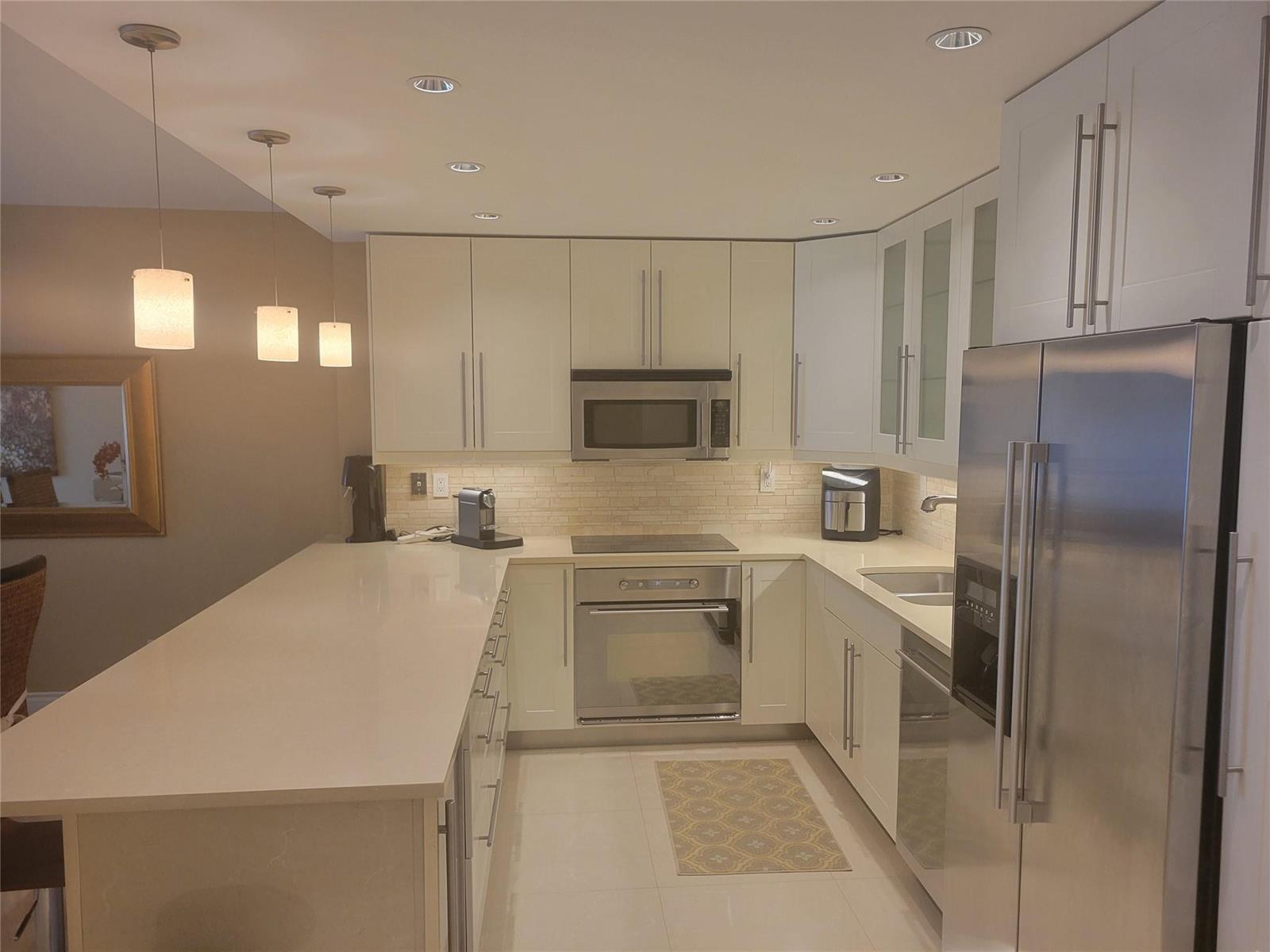 Photo of 19370 Collins #1218, Sunny Isles Beach, Florida, 33160 - Photo 3
