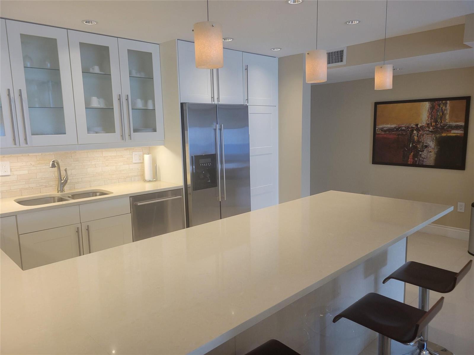 Photo of 19370 Collins #1218, Sunny Isles Beach, Florida, 33160 - Photo 4