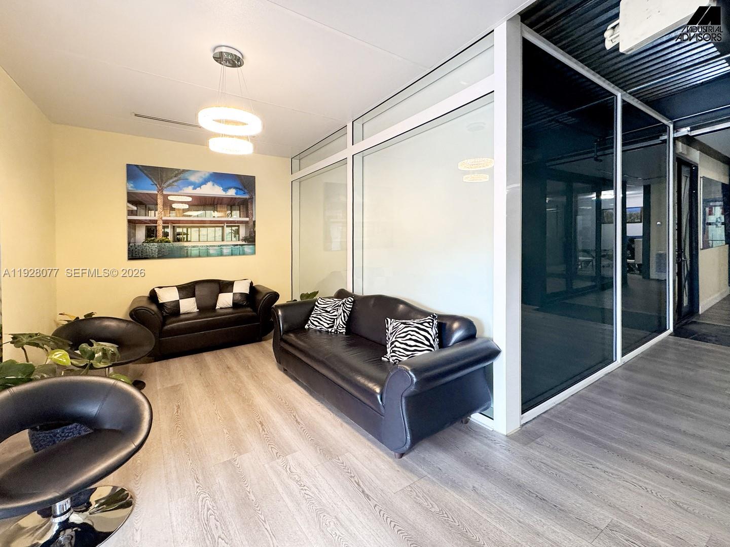   /   sq. ft. $ 2025-12-16 0 Photo