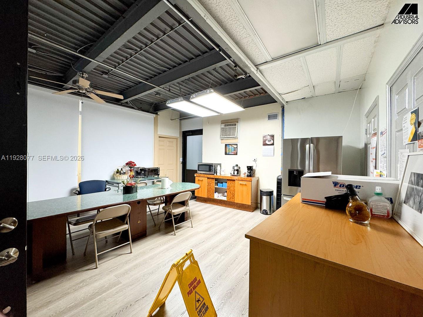   /   sq. ft. $ 2025-12-16 0 Photo