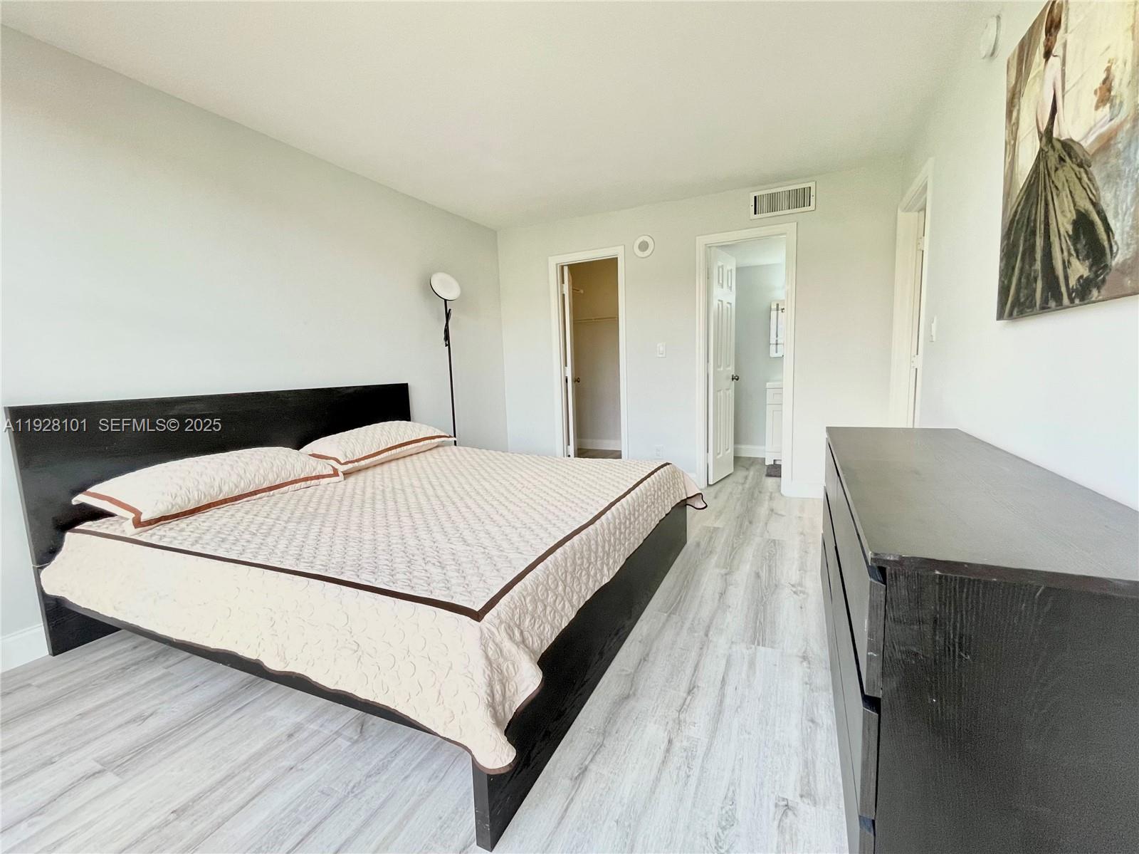 Photo of 17021 Bay Rd #410, Sunny Isles Beach, Florida, 33160 -