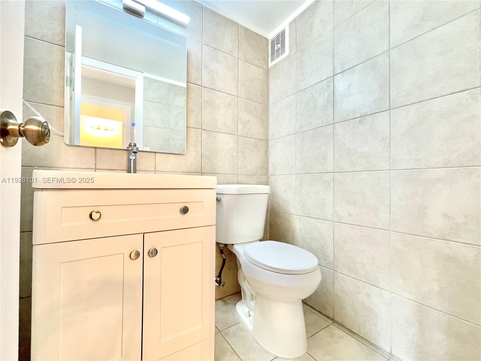 Photo of 17021 Bay Rd #410, Sunny Isles Beach, Florida, 33160 -