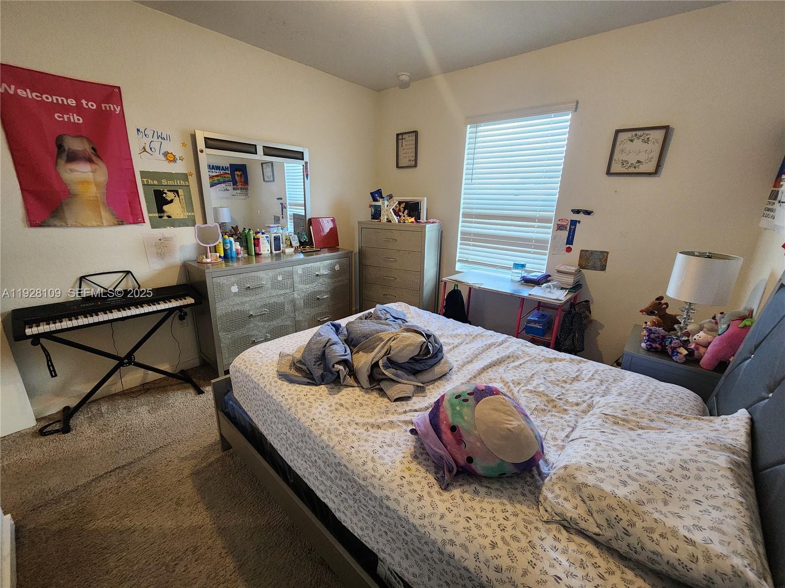 See details 916 3 / 3 1542 sq. ft. $ 2025-12-09 0 Photo