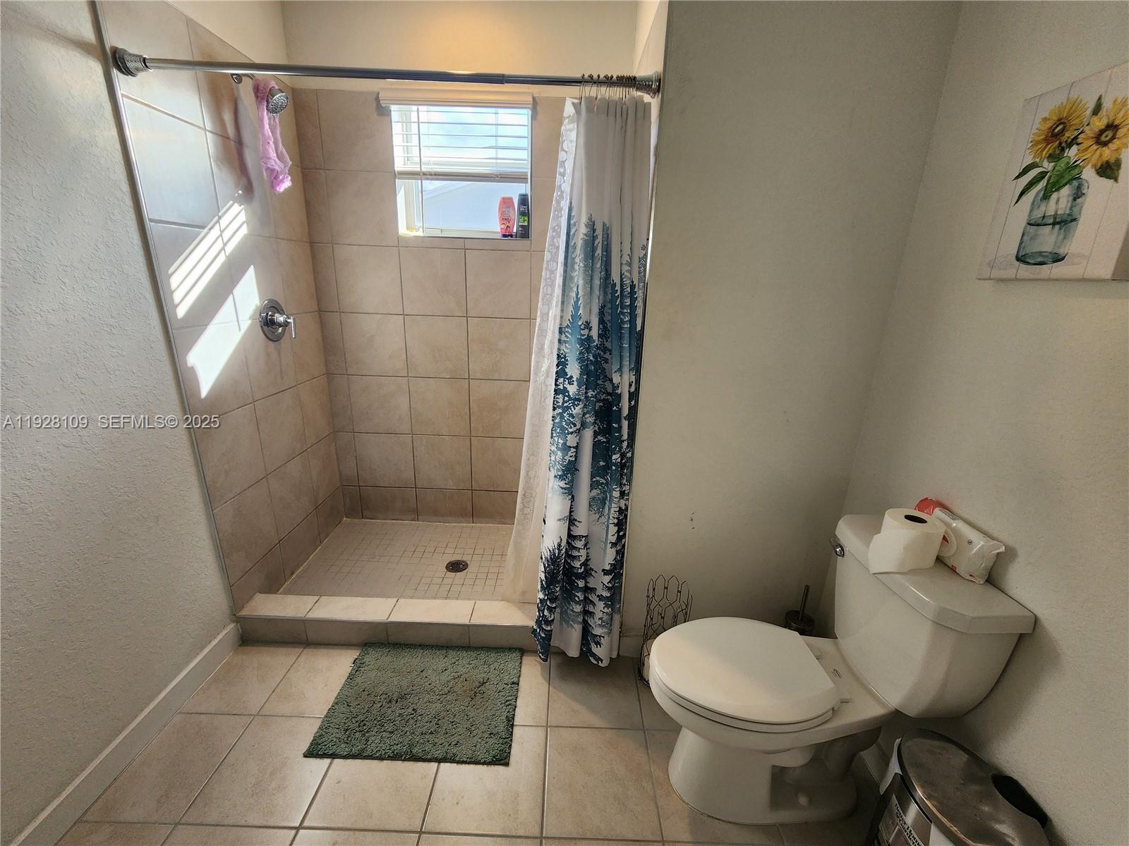 See details 916 3 / 3 1542 sq. ft. $ 2025-12-09 0 Photo