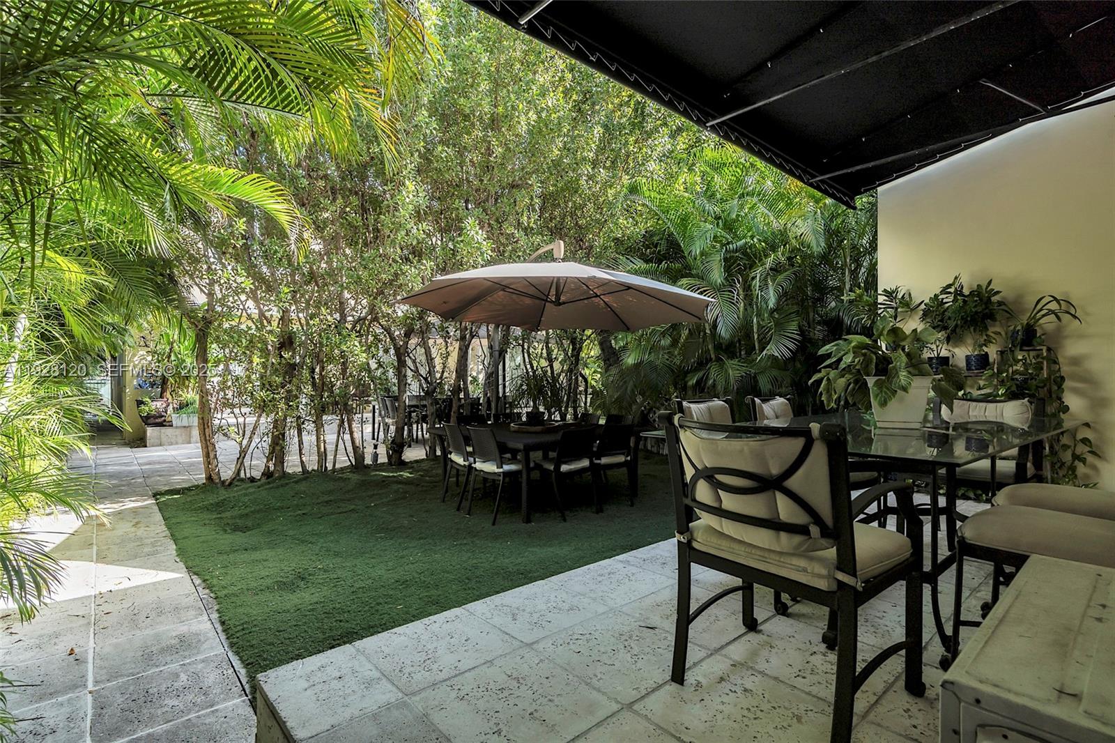 See details / 1760 sq. ft. $ 2025-12-09 0 Photo