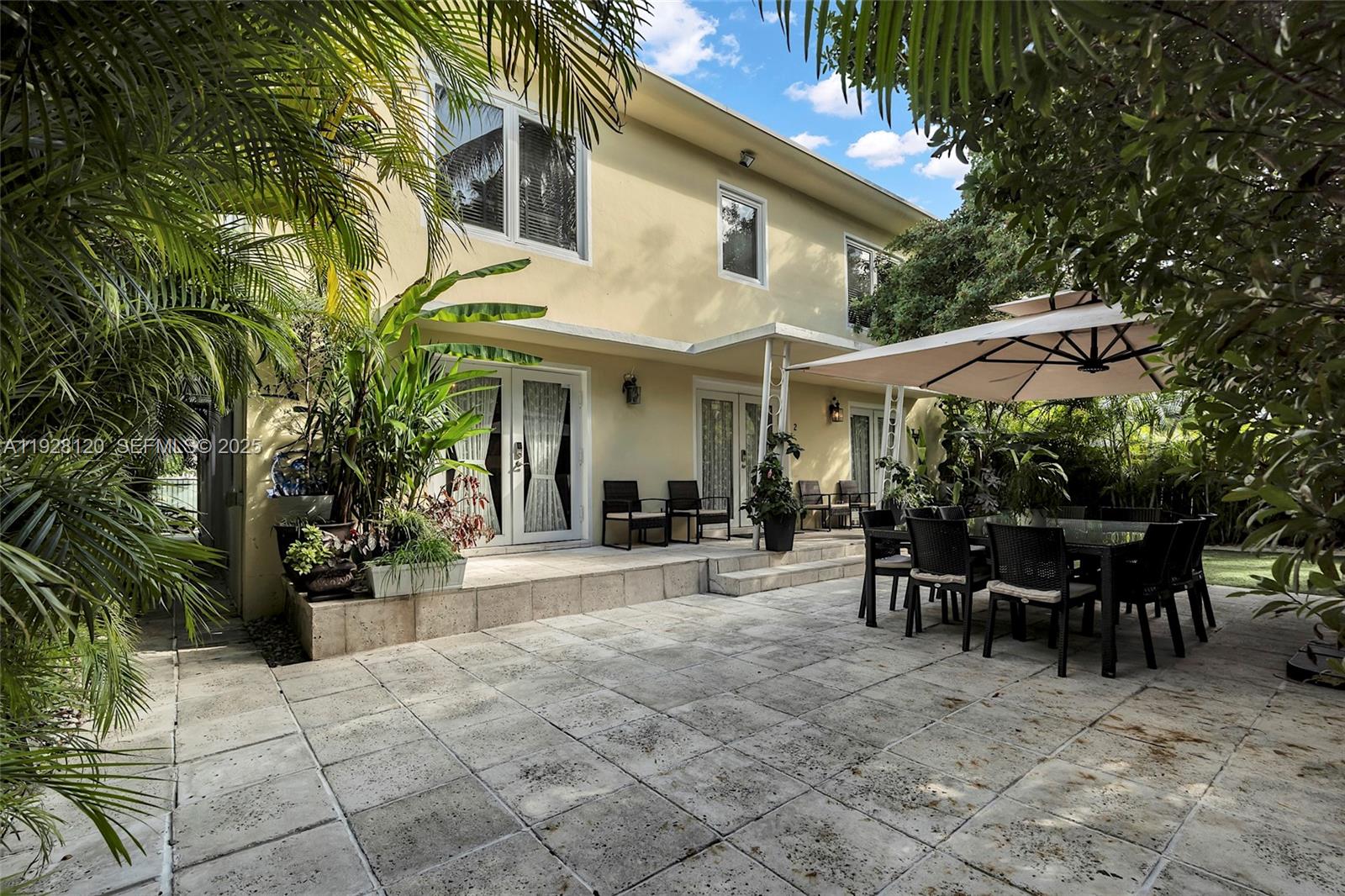 See details / 1760 sq. ft. $ 2025-12-09 0 Photo