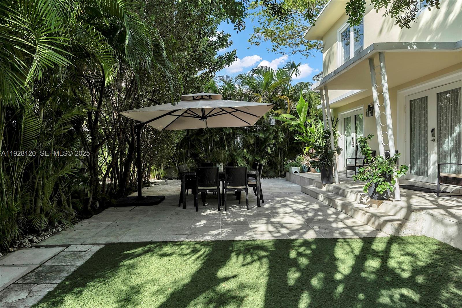 See details / 1760 sq. ft. $ 2025-12-09 0 Photo