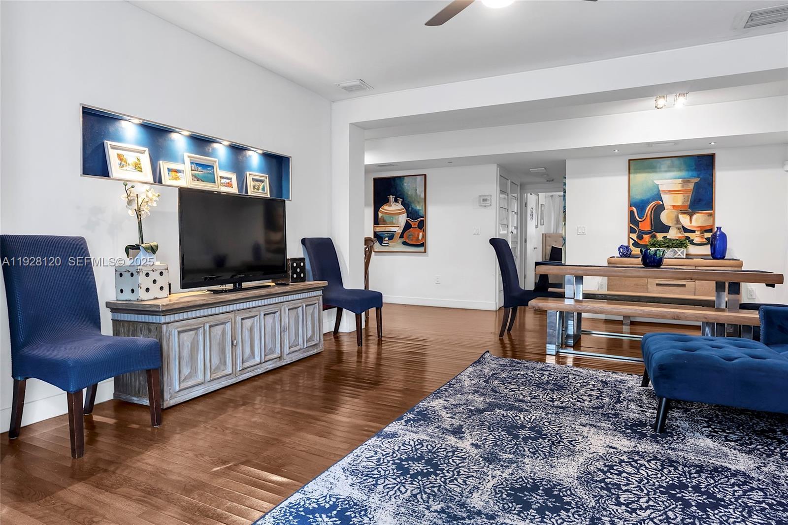 See details / 1760 sq. ft. $ 2025-12-09 0 Photo