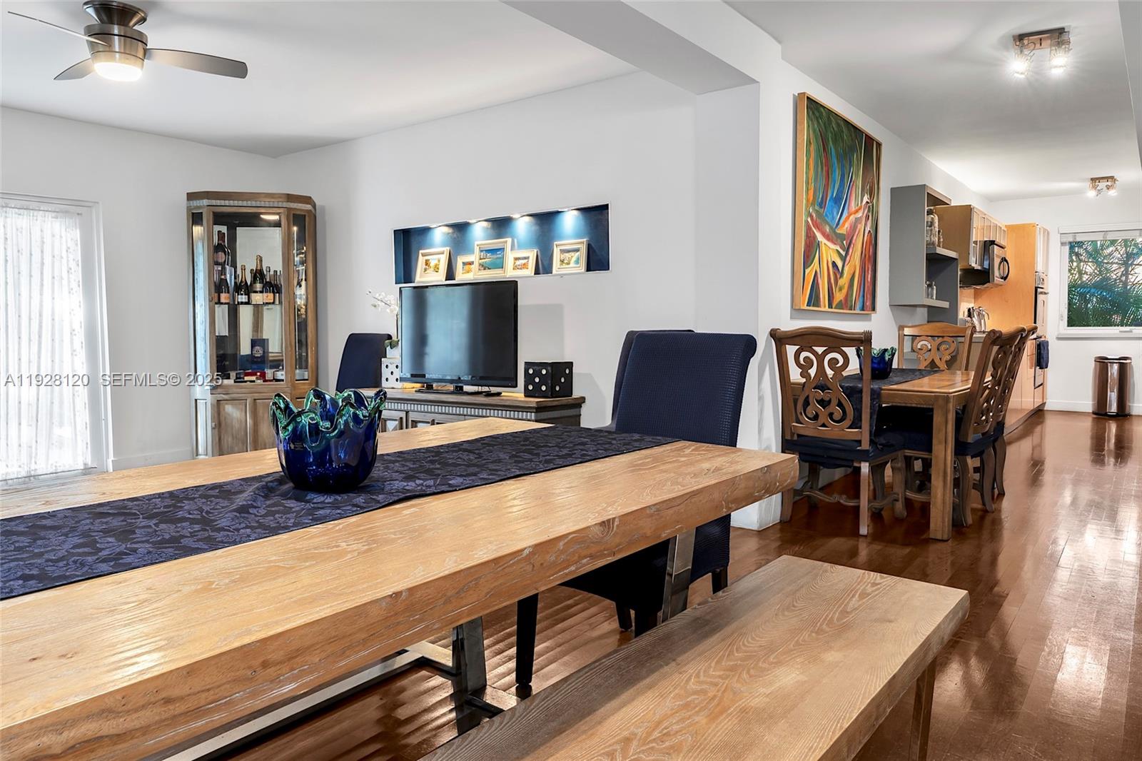 See details / 1760 sq. ft. $ 2025-12-09 0 Photo