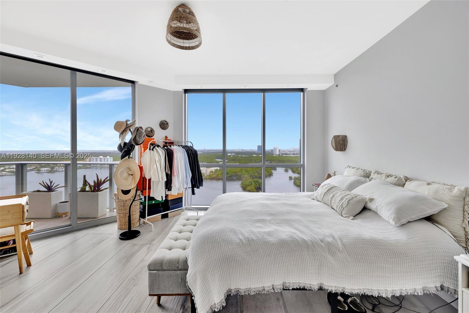 Photo of 17111 Biscayne Blvd #2308, North Miami Beach, Florida, 33160 -