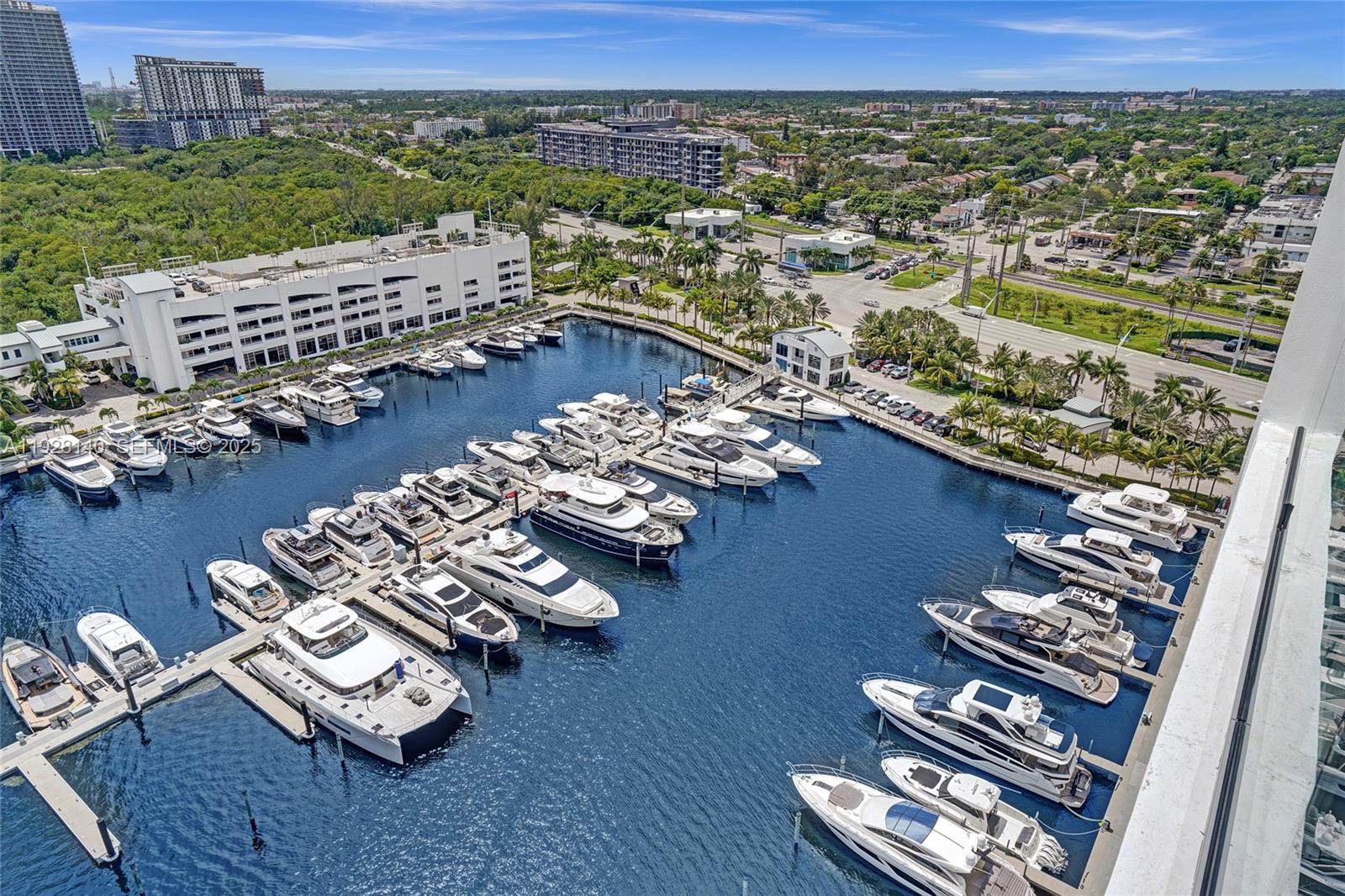 Photo of 17111 Biscayne Blvd #2308, North Miami Beach, Florida, 33160 -