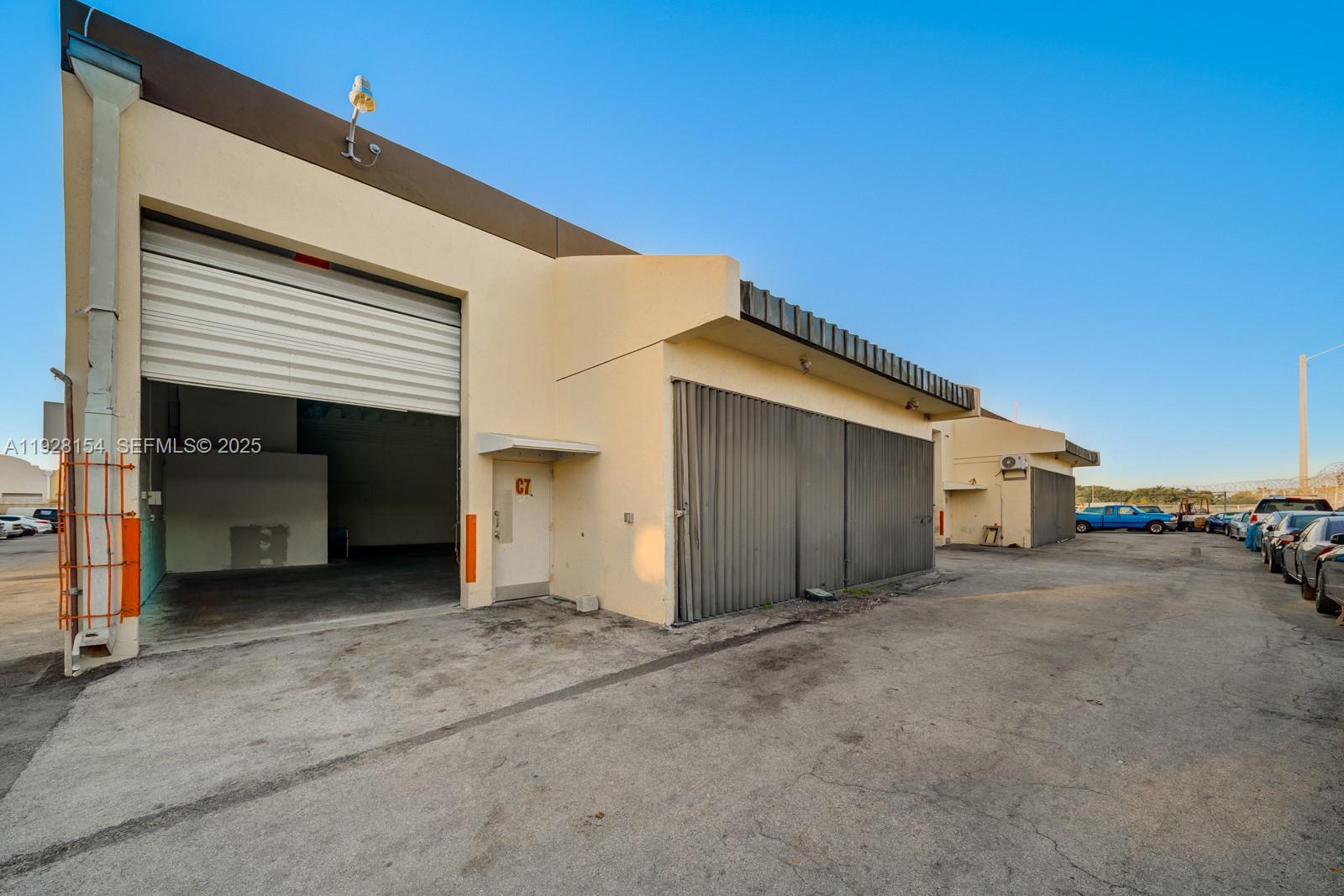 Ver detalles / sq. ft. $ 2025-12-09 0 foto