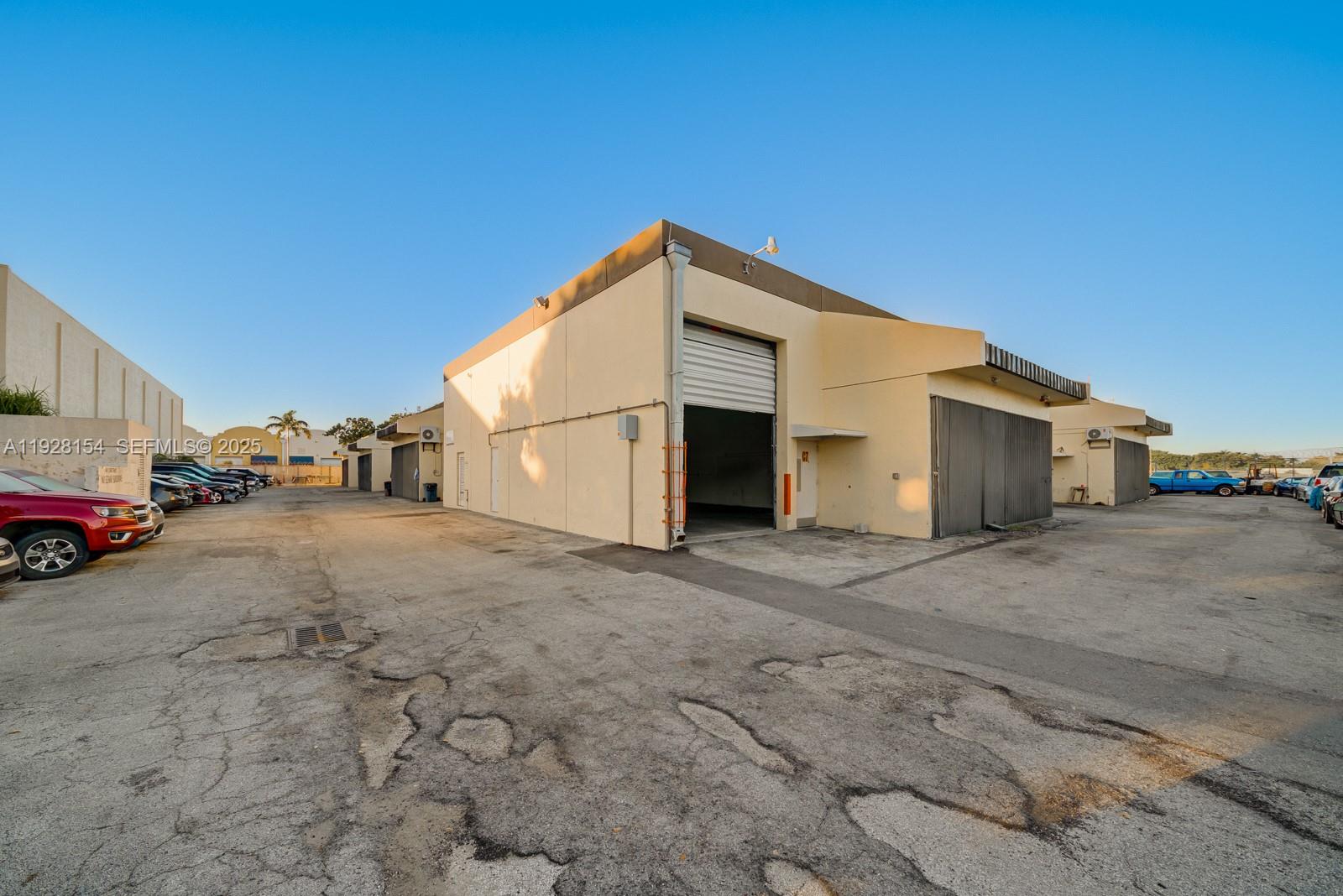 Ver detalles / sq. ft. $ 2025-12-09 0 foto