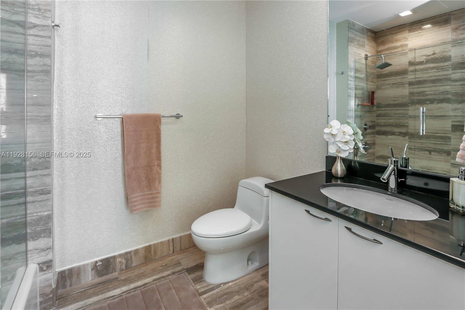 1101 3 / 4 2768 sq. ft. $ 2025-12-09 0 Photo