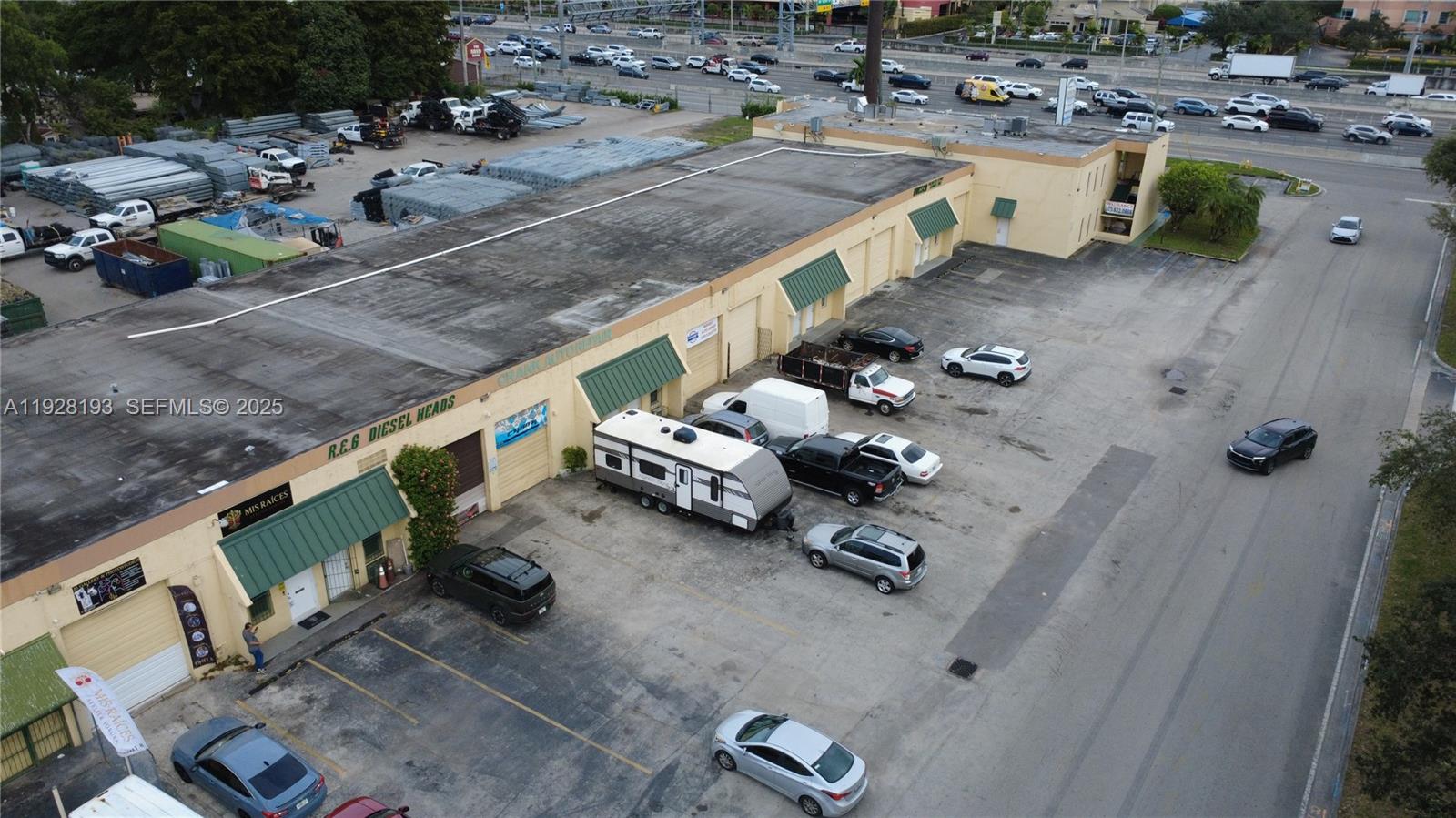 5  /   sq. ft. $ 2025-12-09 0 Photo