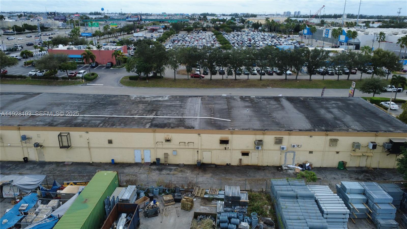 5  /   sq. ft. $ 2025-12-09 0 Photo