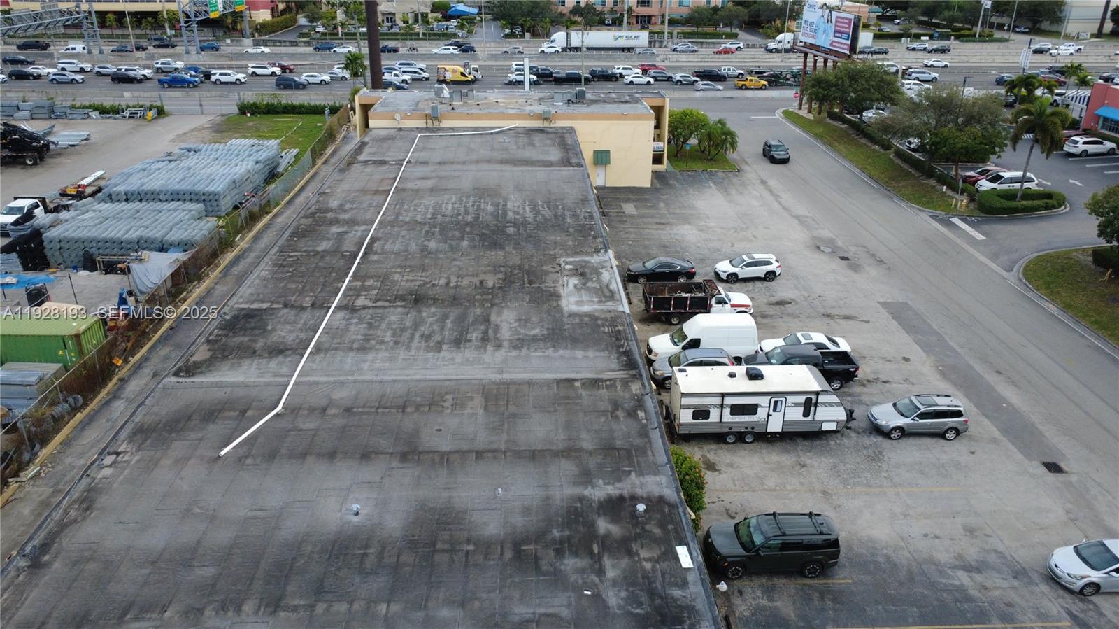 5  /   sq. ft. $ 2025-12-09 0 Photo